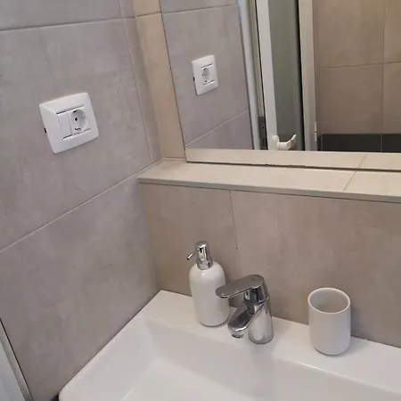 Apartment In Center *