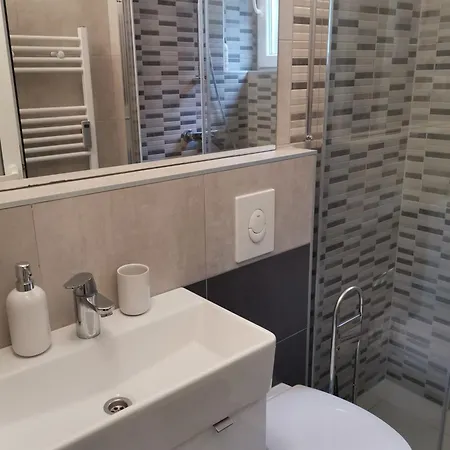 In Center Apartment *